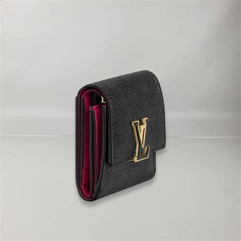 Products by Louis Vuitton: Capucines XS Wallet